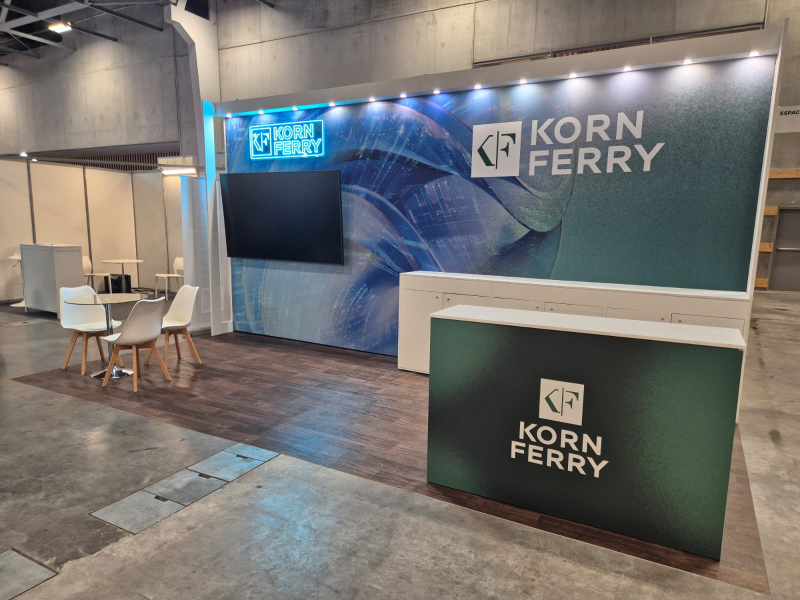 Choosing the Right Exhibition Space: Why Location Matters More Than Size 6 korn ferry exhibition stand hr technologies paris expo porte de versailles expositionists 3